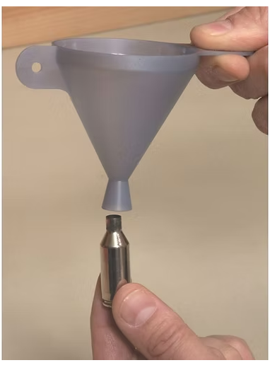 LYMAN POWDER FUNNEL E-ZEE