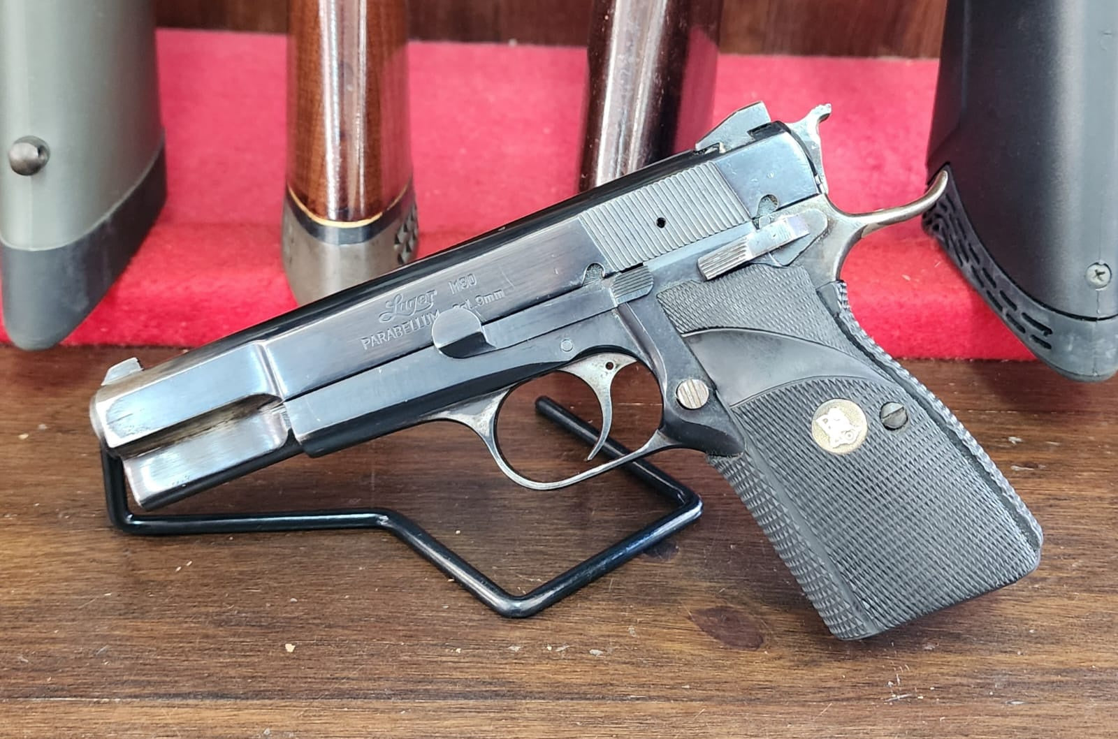 Luger M80 9x19mm
