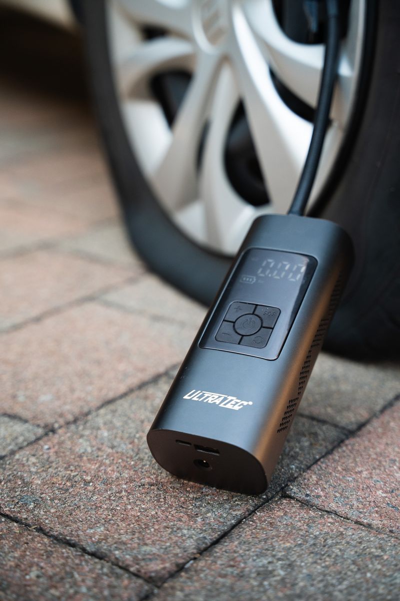 UltraTec Outdoor Wireless Portable Air Pump